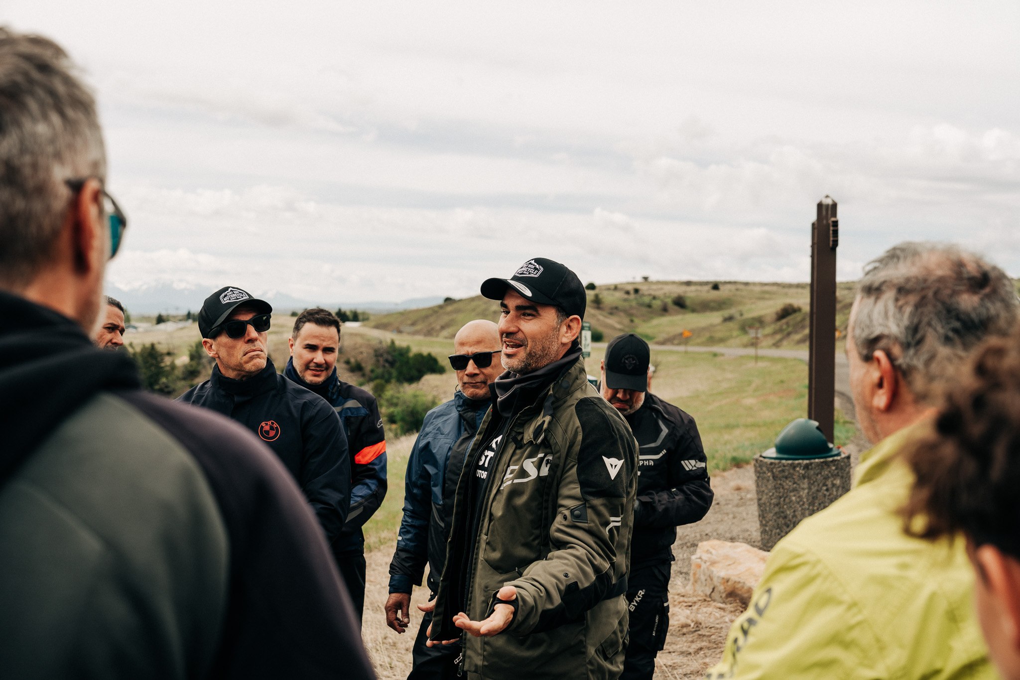 Marcio addressing the group before a ride
